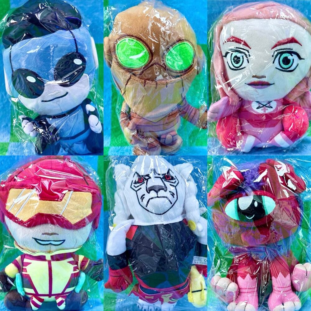 The INVINCIBLE Superheroes and Villain Plush Set Bundle SEALED
